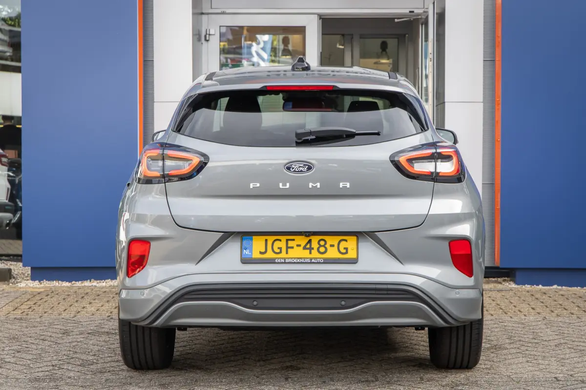 44 kWh | Camera | Stoel/stuur/voorruit verwarming | Apple Carplay/Android Auto | Full-LED | Digitaal dashboard | Nieuwstaat! | Achteruitrijcamera | Apple Carplay/Android Auto|telefoonintegra