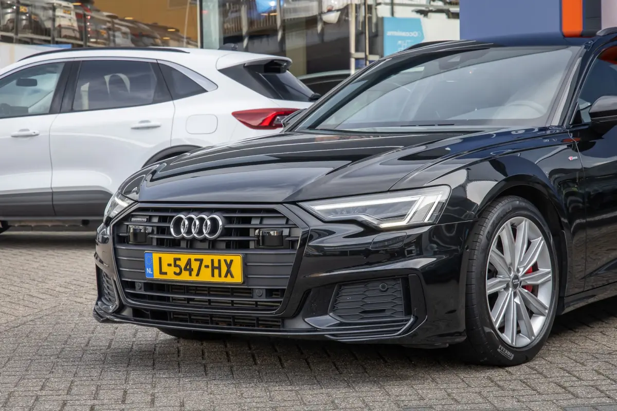 55 TFSI e 367 PK quattro Competition S-Line | Adap. Cruise | Camera | Apple Carplay | Stoelverwarming | Elek. Klep | Adap. Cruise | Camera | Apple Carplay | Stoelverwarming | Elek. Klep | Cr