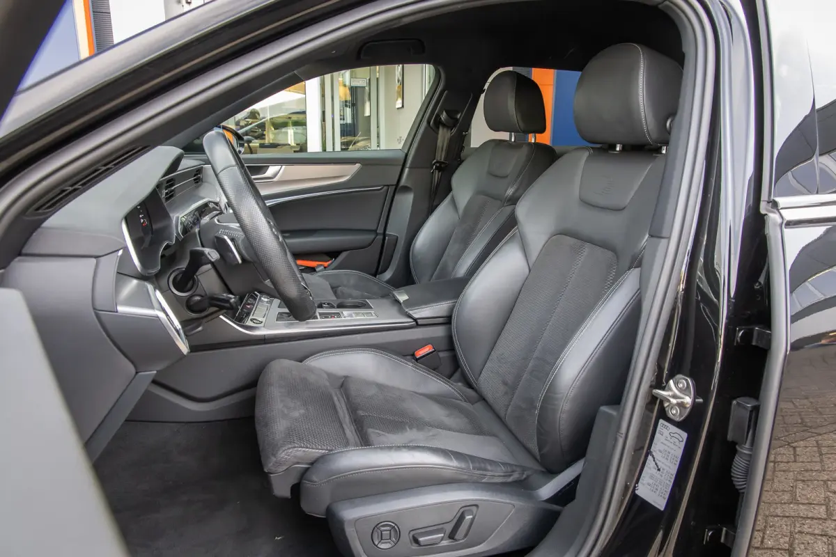 55 TFSI e 367 PK quattro Competition S-Line | Adap. Cruise | Camera | Apple Carplay | Stoelverwarming | Elek. Klep | Adap. Cruise | Camera | Apple Carplay | Stoelverwarming | Elek. Klep | Cr