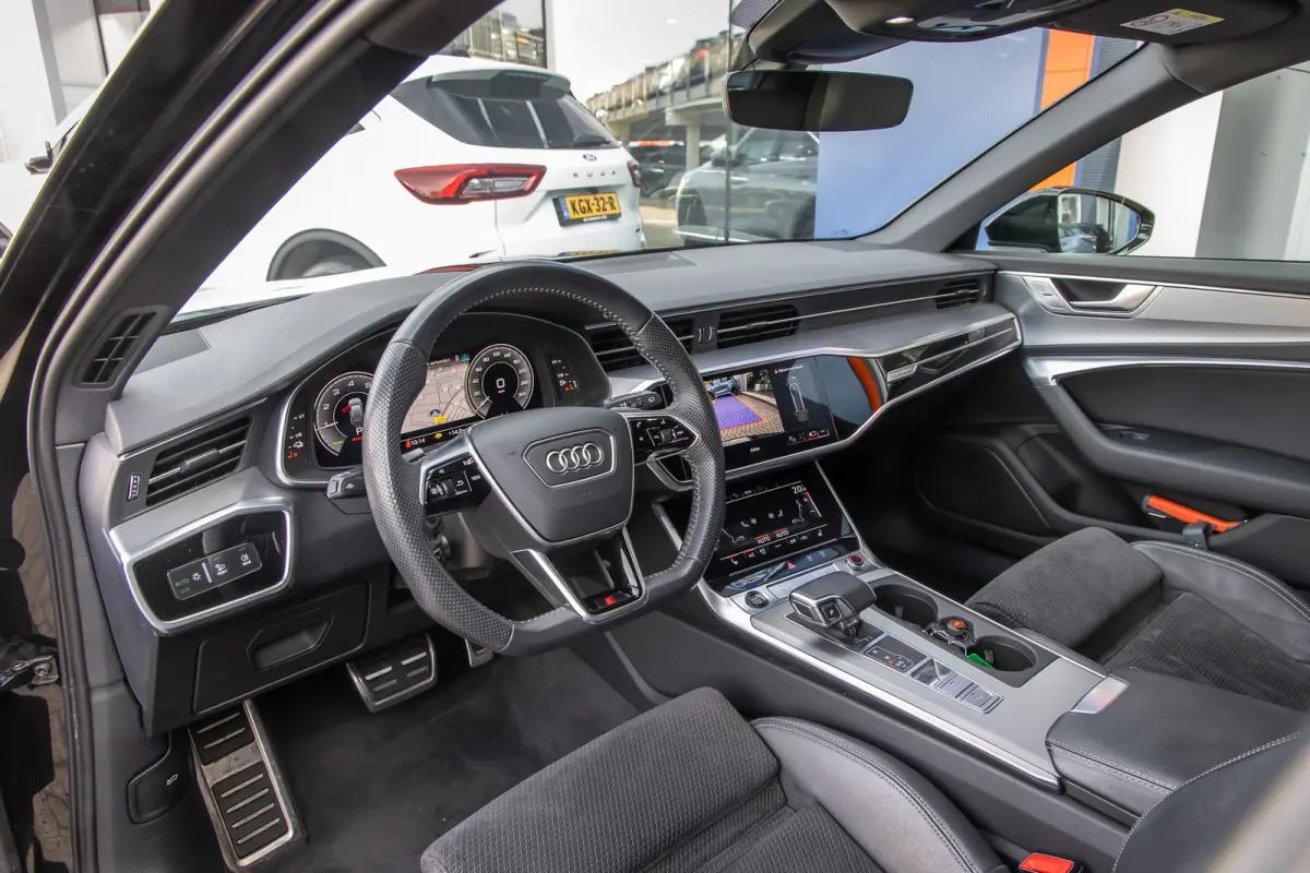 55 TFSI e 367 PK quattro Competition S-Line | Adap. Cruise | Camera | Apple Carplay | Stoelverwarming | Elek. Klep | Adap. Cruise | Camera | Apple Carplay | Stoelverwarming | Elek. Klep | Cr
