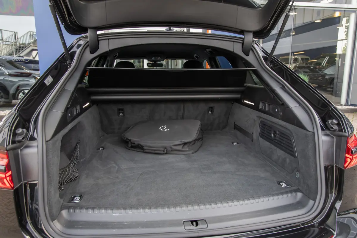 55 TFSI e 367 PK quattro Competition S-Line | Adap. Cruise | Camera | Apple Carplay | Stoelverwarming | Elek. Klep | Adap. Cruise | Camera | Apple Carplay | Stoelverwarming | Elek. Klep | Cr