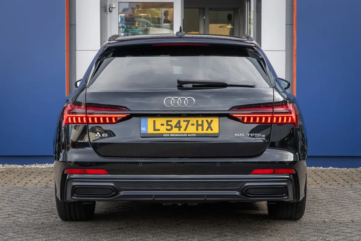 55 TFSI e 367 PK quattro Competition S-Line | Adap. Cruise | Camera | Apple Carplay | Stoelverwarming | Elek. Klep | Adap. Cruise | Camera | Apple Carplay | Stoelverwarming | Elek. Klep | Cr