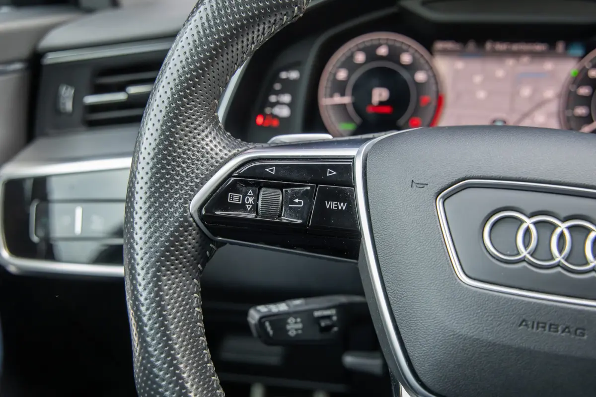 55 TFSI e 367 PK quattro Competition S-Line | Adap. Cruise | Camera | Apple Carplay | Stoelverwarming | Elek. Klep | Adap. Cruise | Camera | Apple Carplay | Stoelverwarming | Elek. Klep | Cr