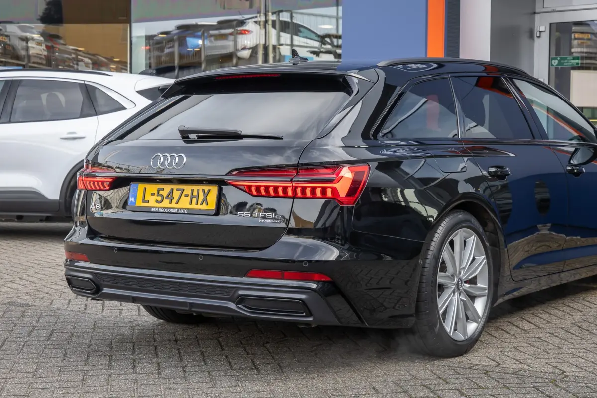 55 TFSI e 367 PK quattro Competition S-Line | Adap. Cruise | Camera | Apple Carplay | Stoelverwarming | Elek. Klep | Adap. Cruise | Camera | Apple Carplay | Stoelverwarming | Elek. Klep | Cr