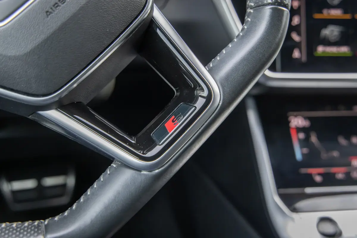55 TFSI e 367 PK quattro Competition S-Line | Adap. Cruise | Camera | Apple Carplay | Stoelverwarming | Elek. Klep | Adap. Cruise | Camera | Apple Carplay | Stoelverwarming | Elek. Klep | Cr