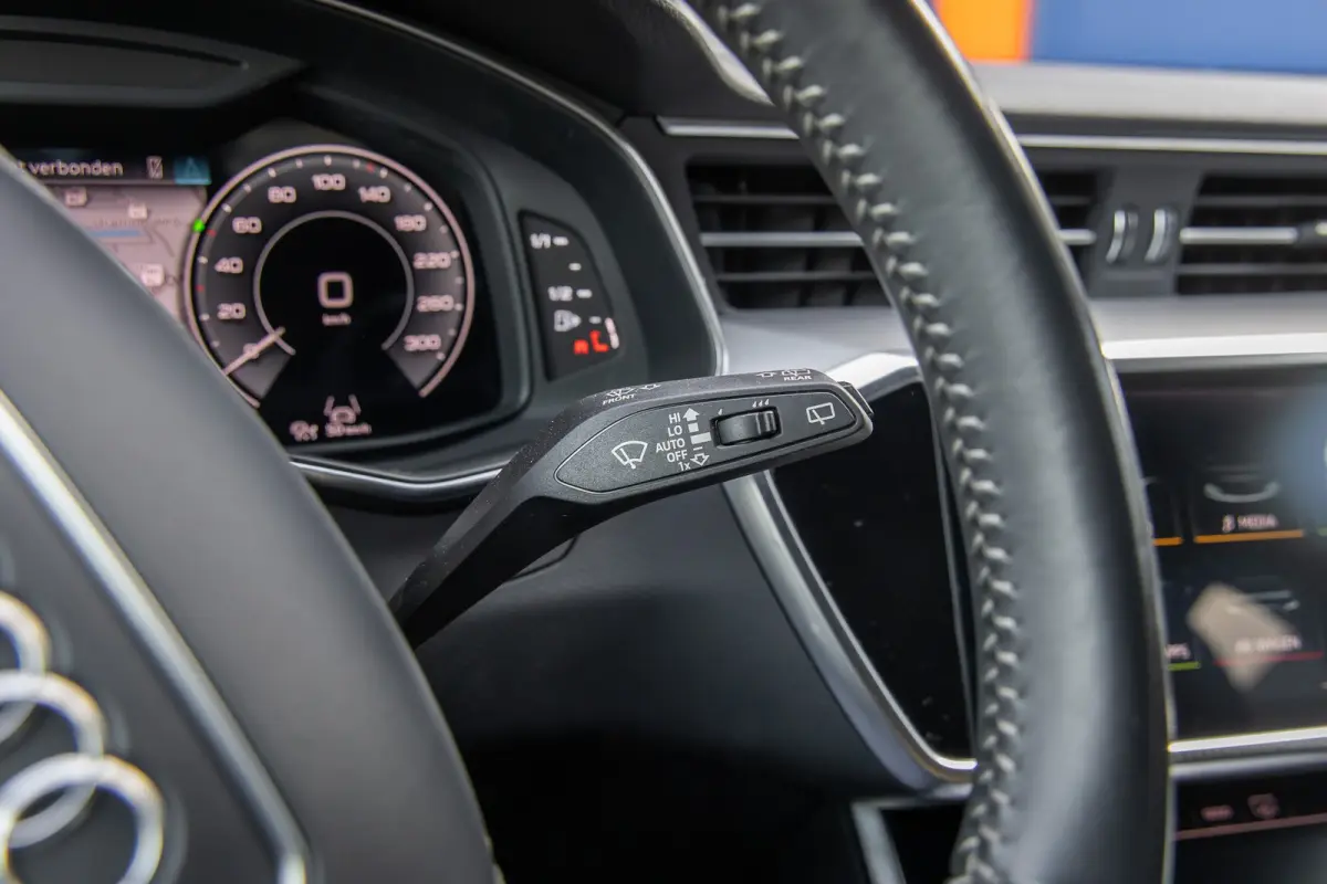 55 TFSI e 367 PK quattro Competition S-Line | Adap. Cruise | Camera | Apple Carplay | Stoelverwarming | Elek. Klep | Adap. Cruise | Camera | Apple Carplay | Stoelverwarming | Elek. Klep | Cr