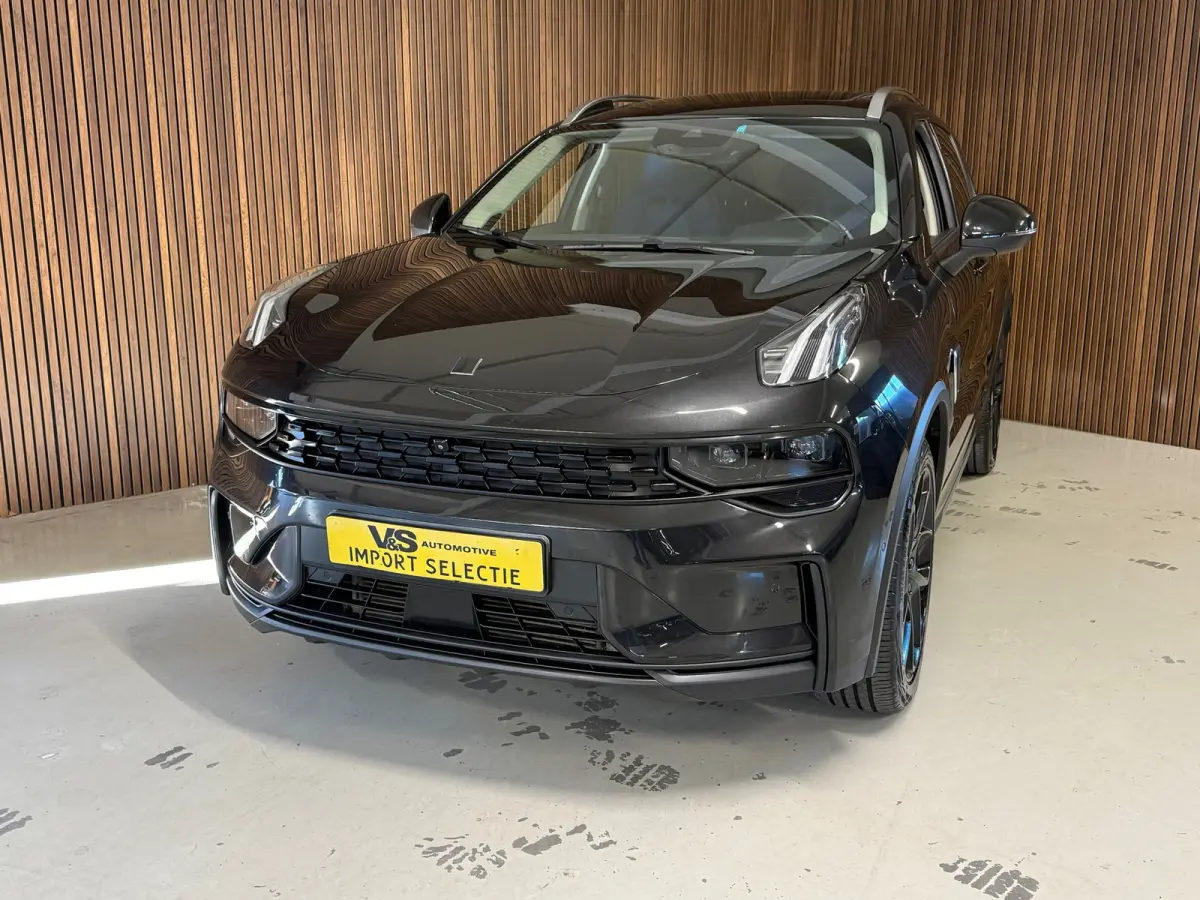 1.5 PHEV - Black Line