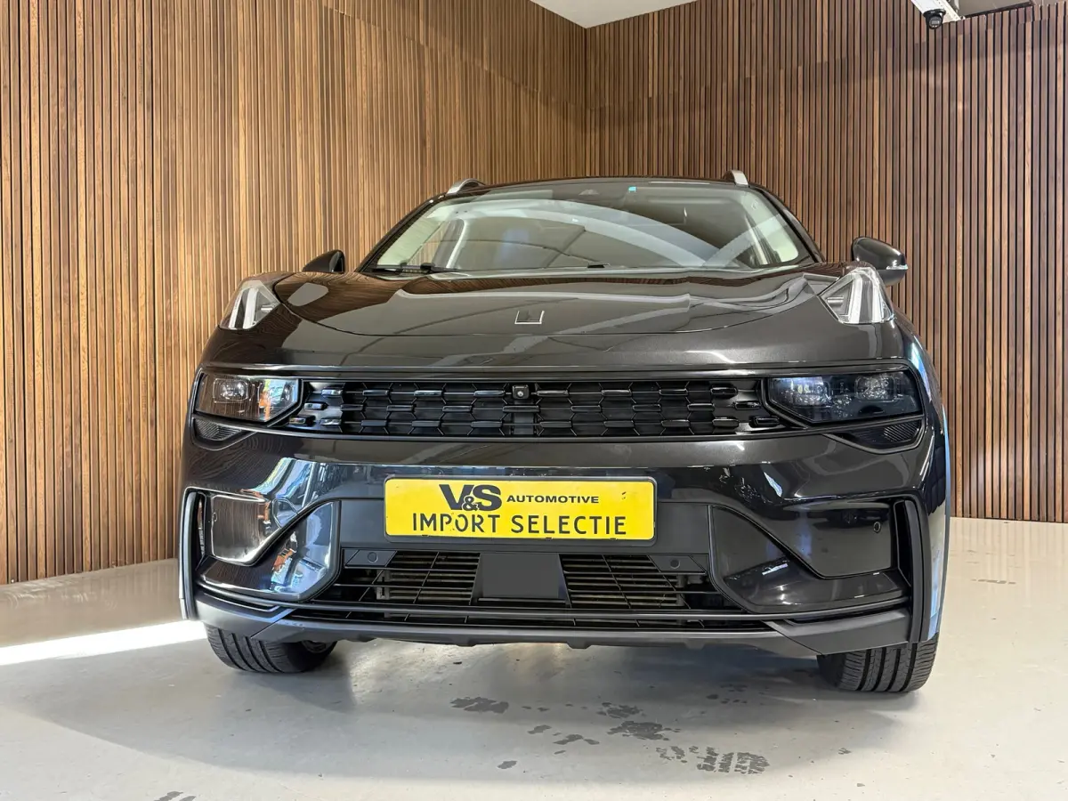 1.5 PHEV - Black Line