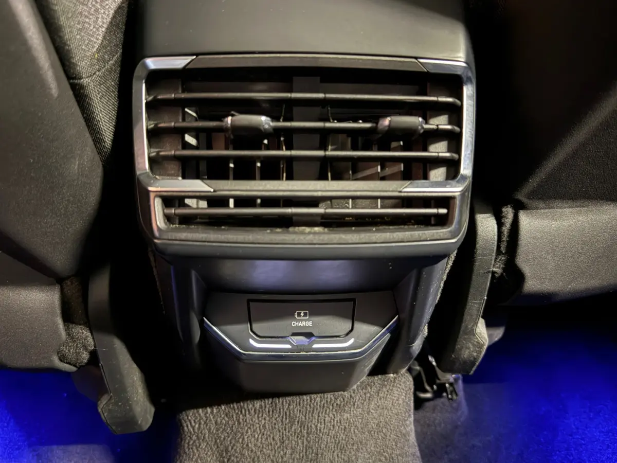 1.5 PHEV - Black Line