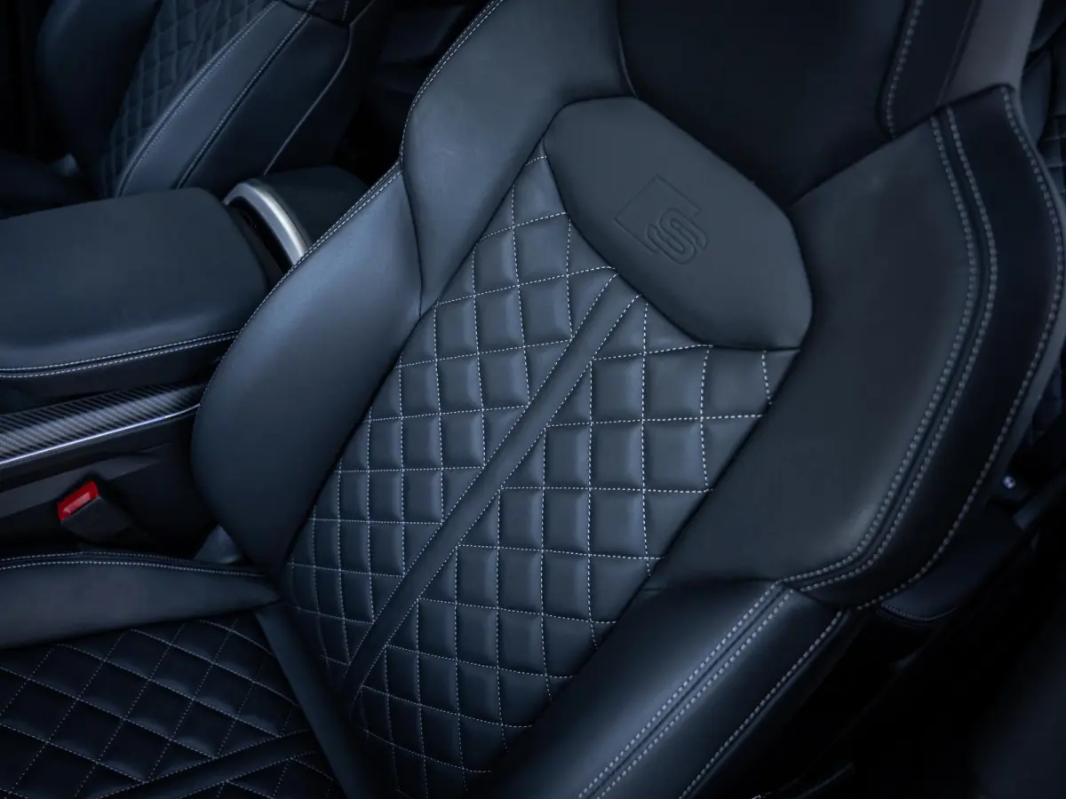 60 TFSI e quattro Pro Line S Competition 490PK - Carbon l Pano l Trekhaak l RS seat
