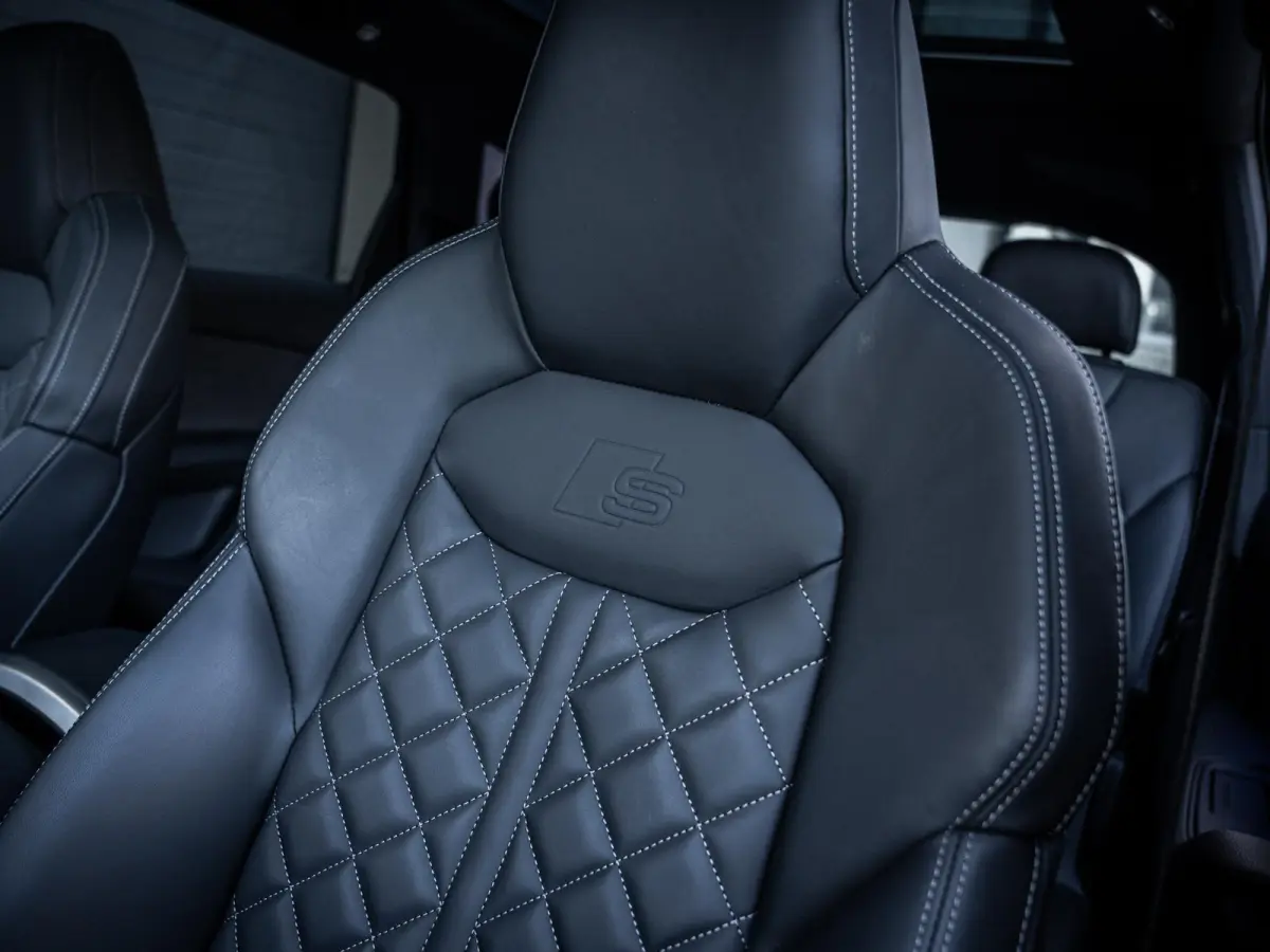 60 TFSI e quattro Pro Line S Competition 490PK - Carbon l Pano l Trekhaak l RS seat