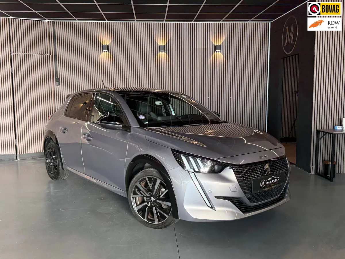 GT 1.2 PureTech|3x GT|KEYLESS|CAMERA 360|DIGITAL 3D DASH|STOELVERW|SFEERVERL|HALF LEDER|CARPLAY