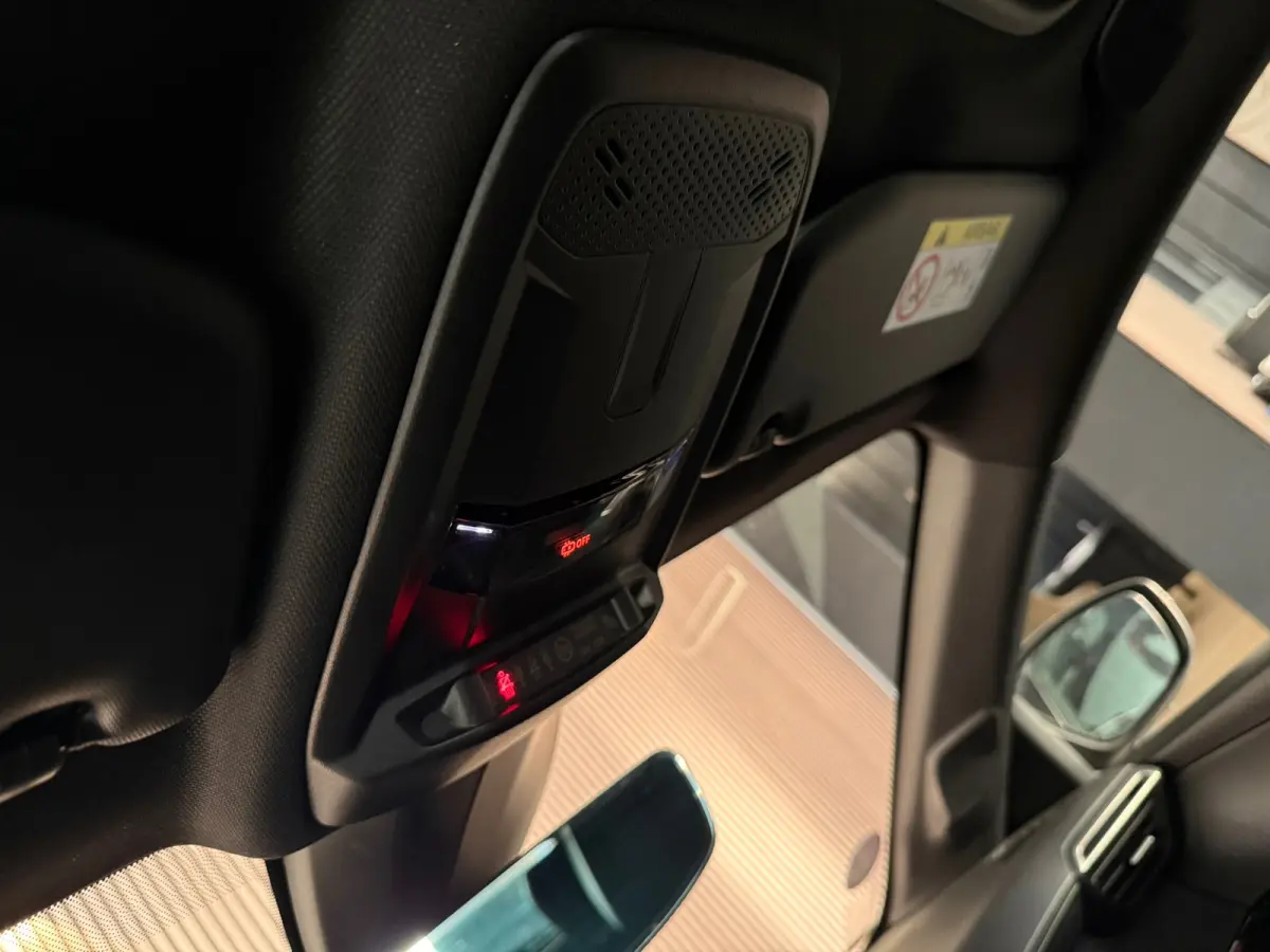 GT 1.2 PureTech|3x GT|KEYLESS|CAMERA 360|DIGITAL 3D DASH|STOELVERW|SFEERVERL|HALF LEDER|CARPLAY