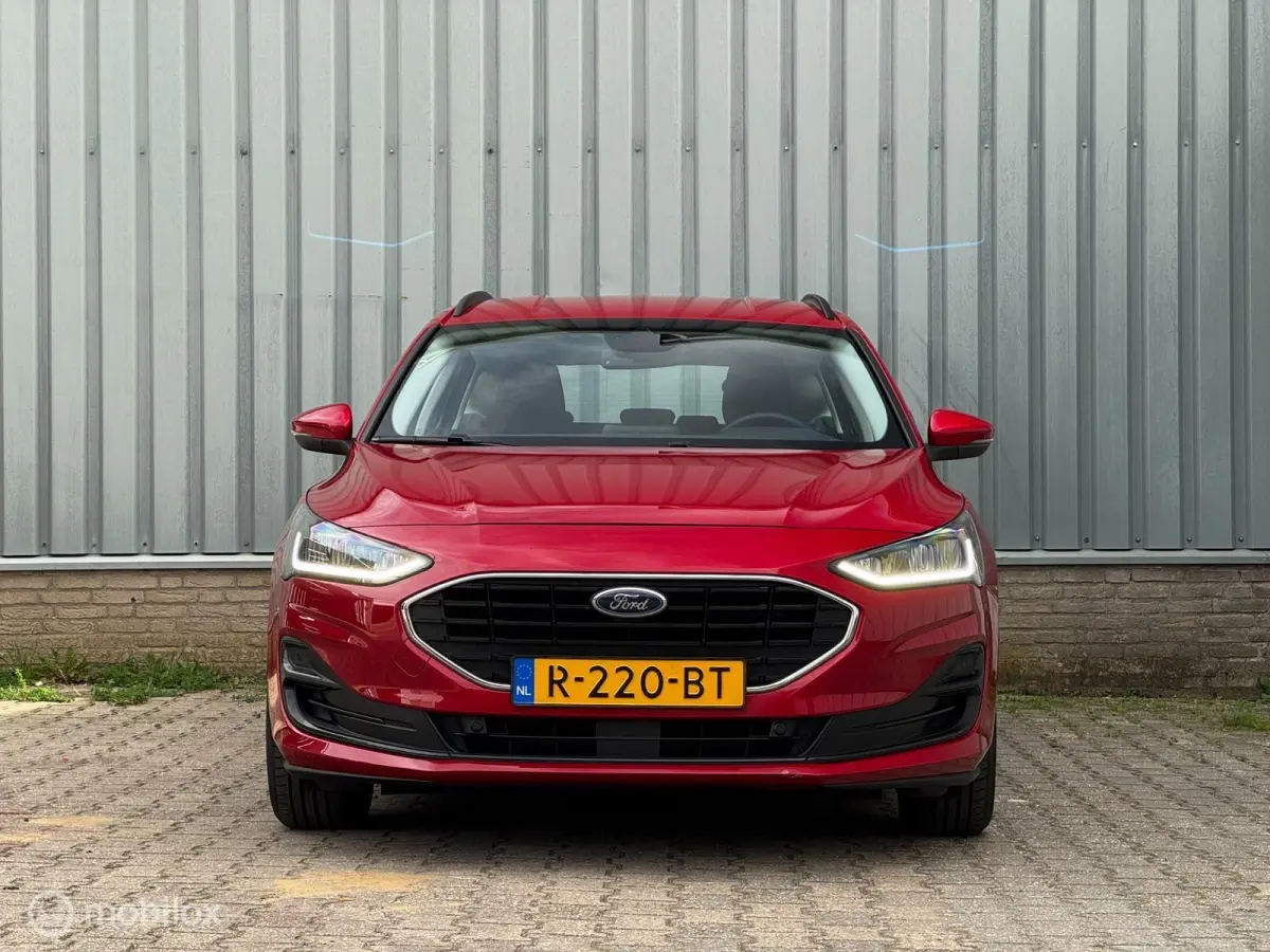 1.0 EcoBoost Hybrid Connected | Carplay |
