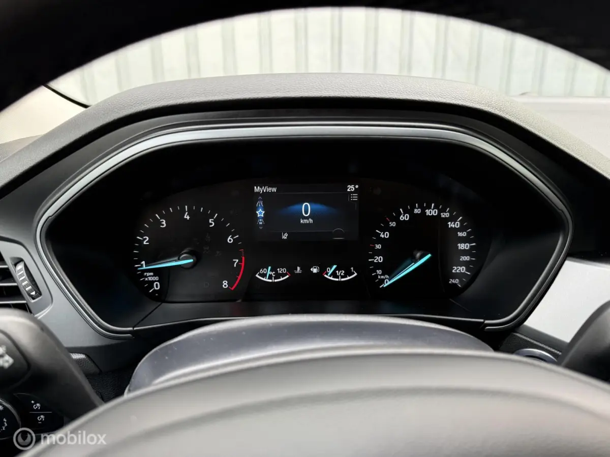 1.0 EcoBoost Hybrid Connected | Carplay |