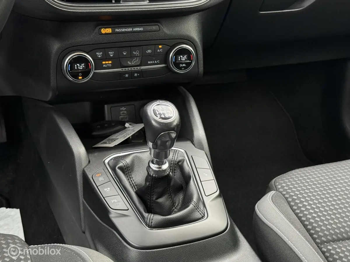1.0 EcoBoost Hybrid Connected | Carplay |