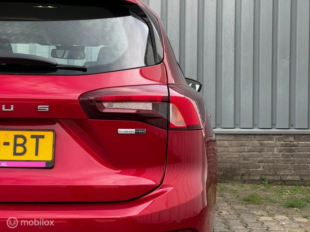 1.0 EcoBoost Hybrid Connected | Carplay |