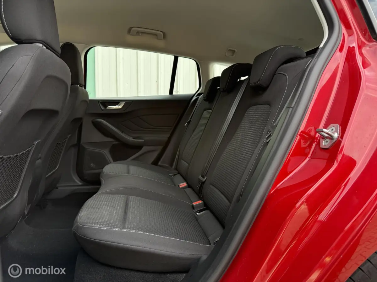 1.0 EcoBoost Hybrid Connected | Carplay |