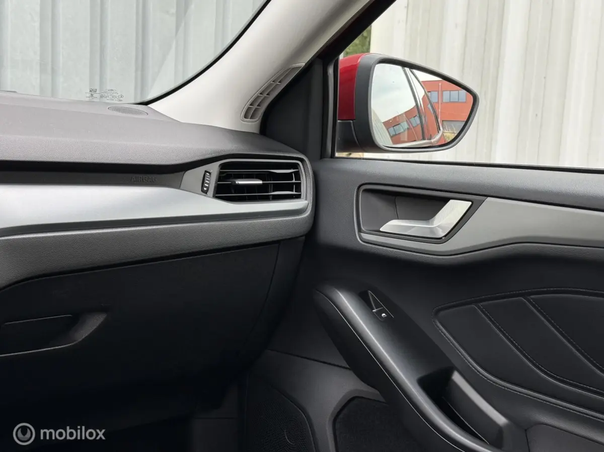 1.0 EcoBoost Hybrid Connected | Carplay |