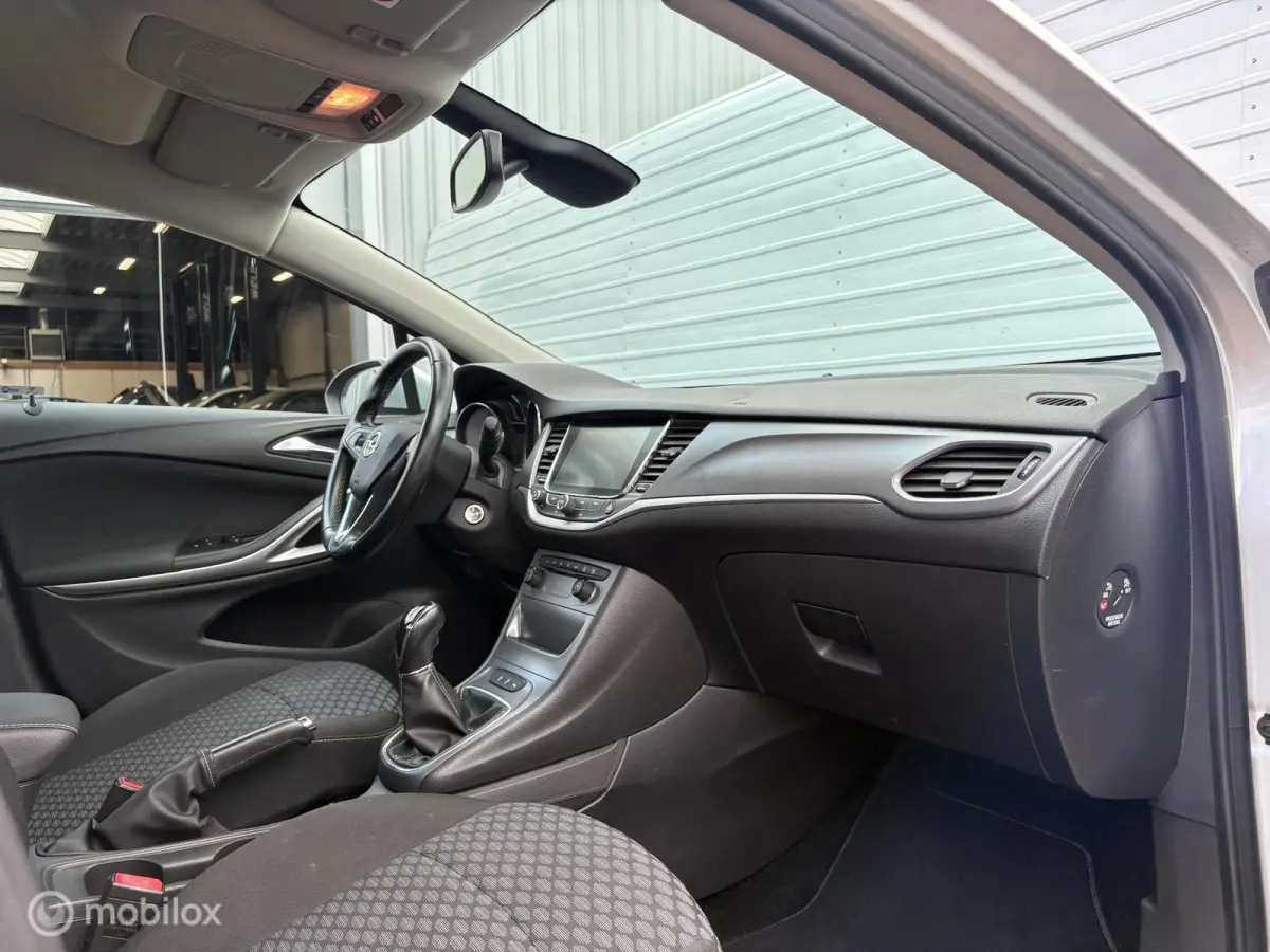 1.0 Online | Carplay | Airco | PDC