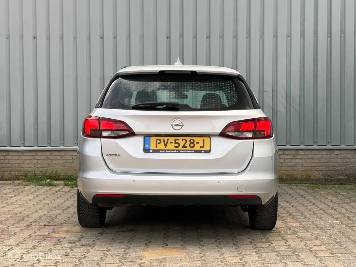 1.0 Online | Carplay | Airco | PDC
