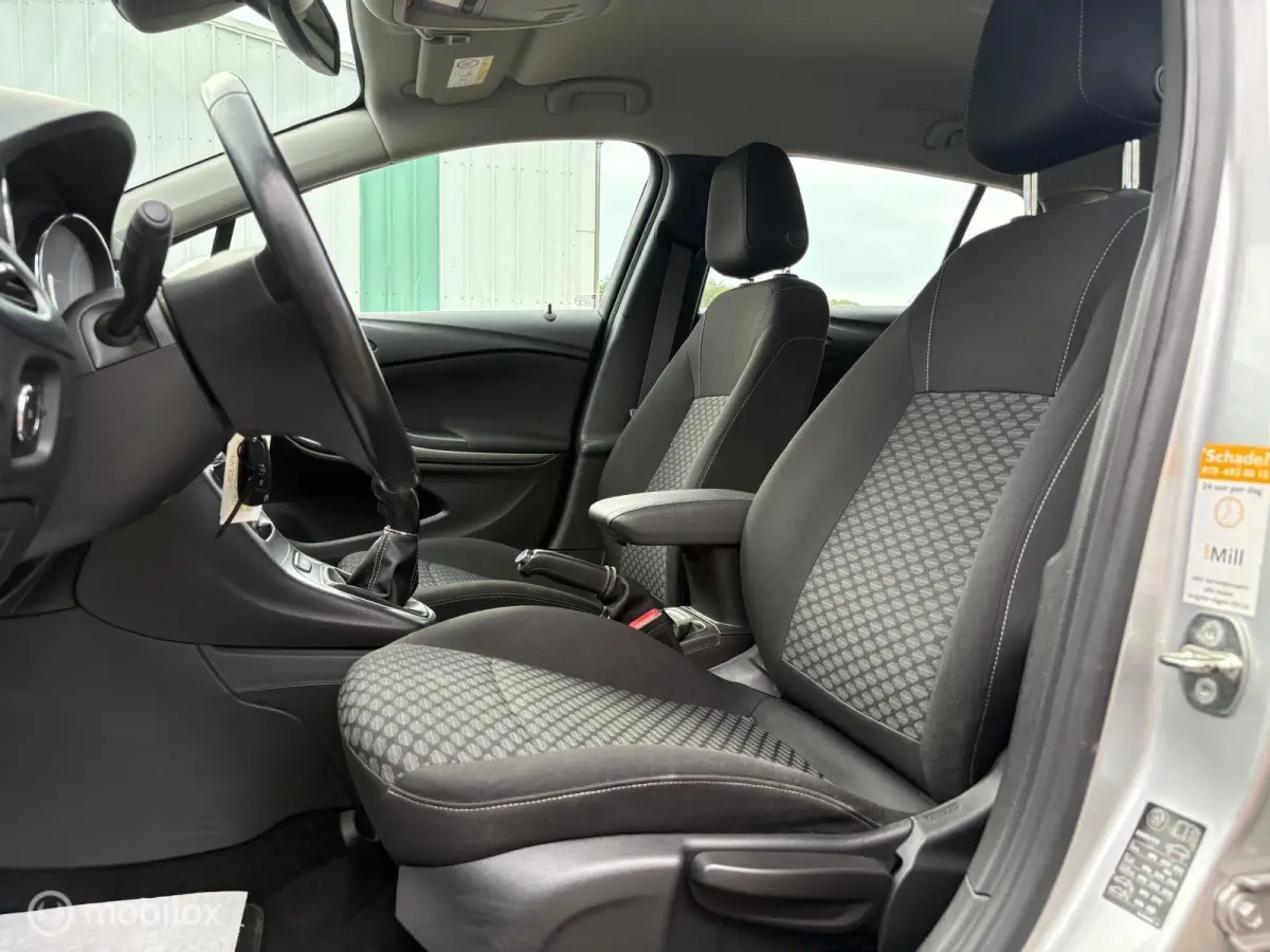 1.0 Online | Carplay | Airco | PDC