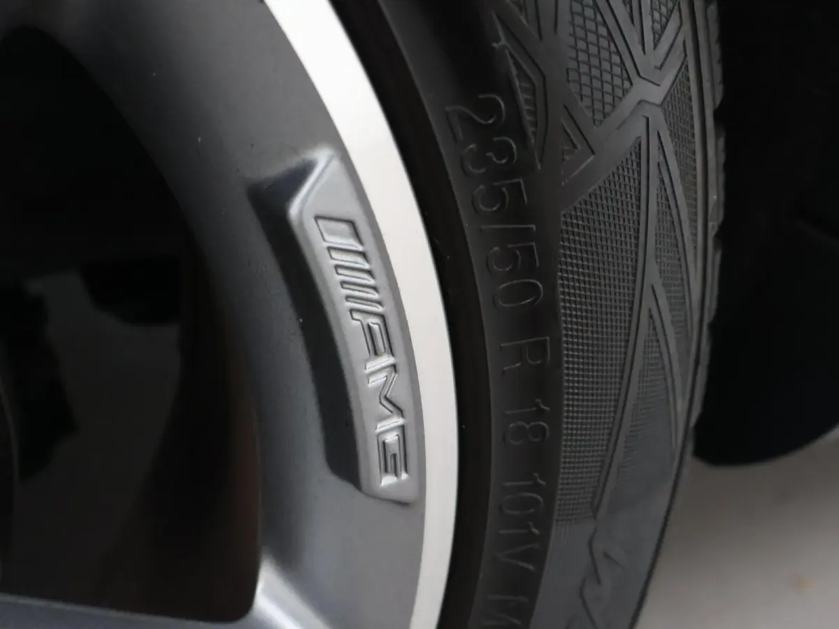 200 156 PK AUT. AMG SPORT + 18 INCH | DAB | STOELVERW. | SPORTSTOELEN