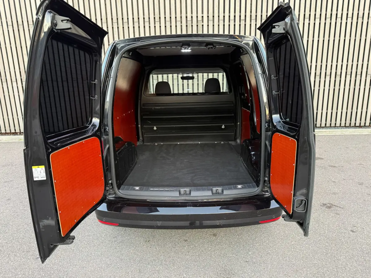 2.0 TDI Highline Automaat Zeer netjes!