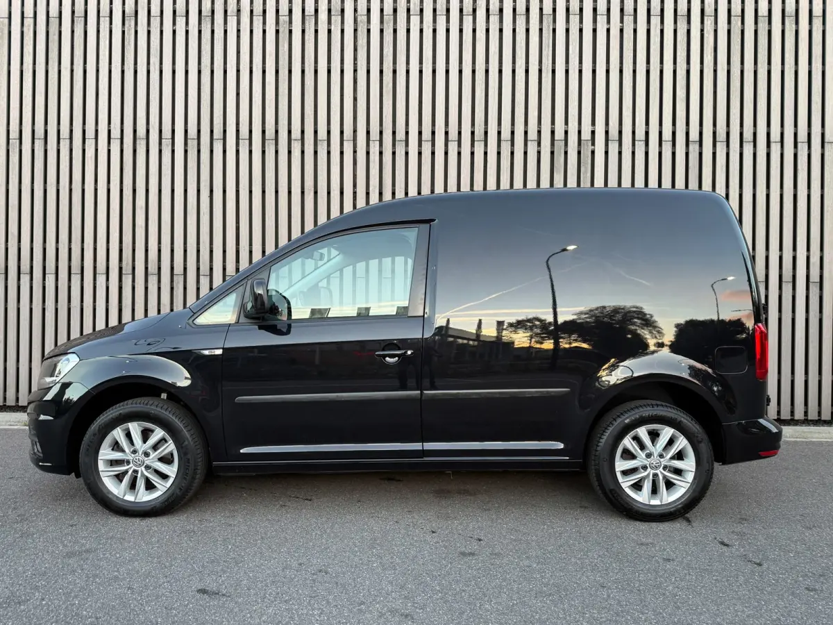 2.0 TDI Highline Automaat Zeer netjes!
