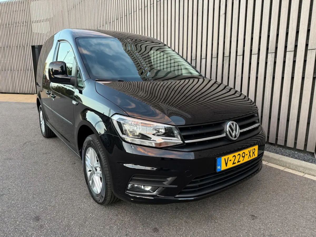 2.0 TDI Highline Automaat Zeer netjes!