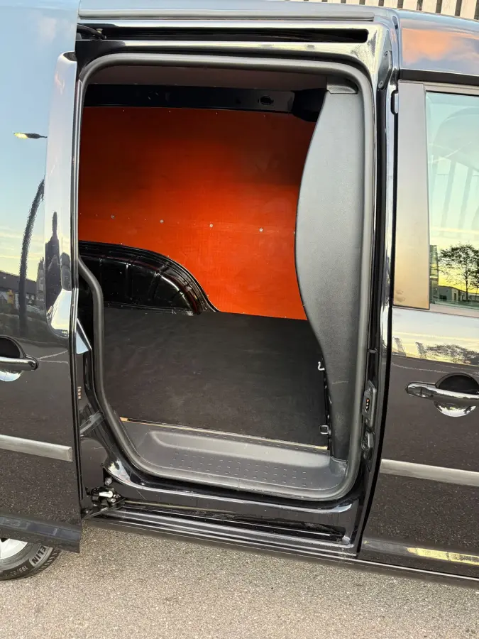2.0 TDI Highline Automaat Zeer netjes!