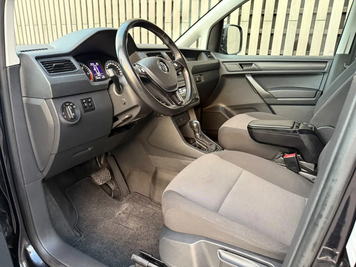 2.0 TDI Highline Automaat Zeer netjes!