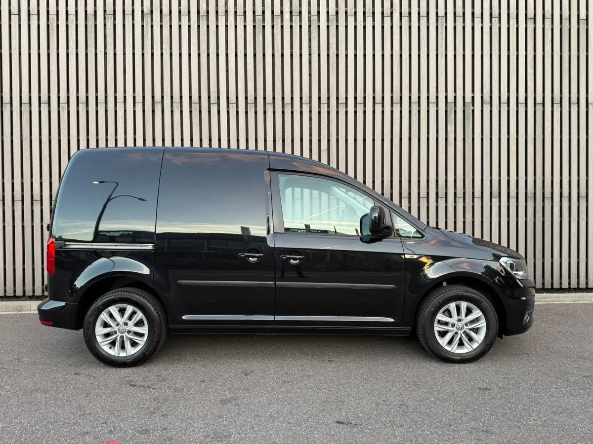 2.0 TDI Highline Automaat Zeer netjes!