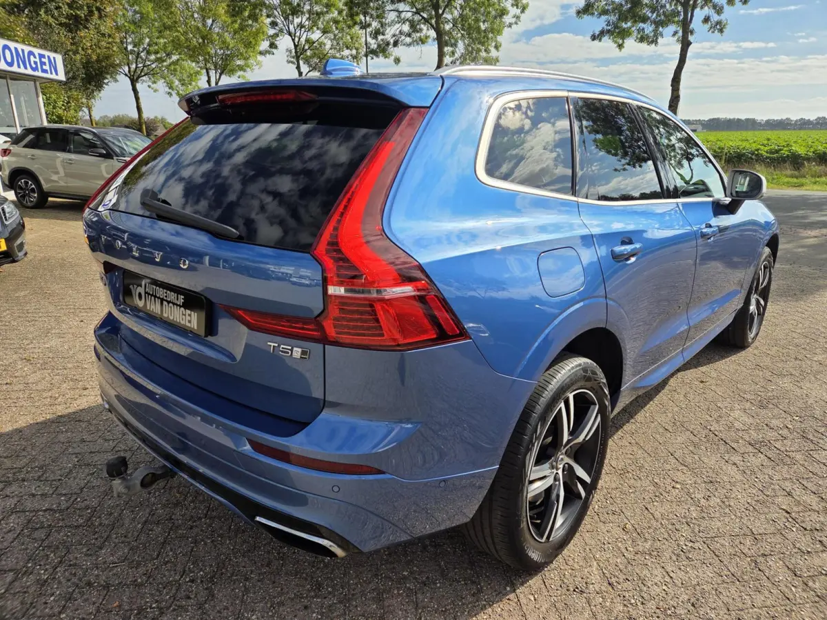 2.0 T5 AWD R-Design | Panorama/Trekhaak/Luchtvering/HUD/360 | 1e Eigenaar / Dealer onderhouden