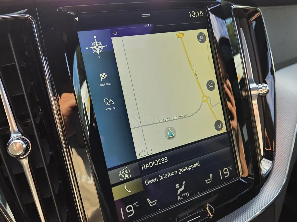 2.0 T5 AWD R-Design | Panorama/Trekhaak/Luchtvering/HUD/360 | 1e Eigenaar / Dealer onderhouden