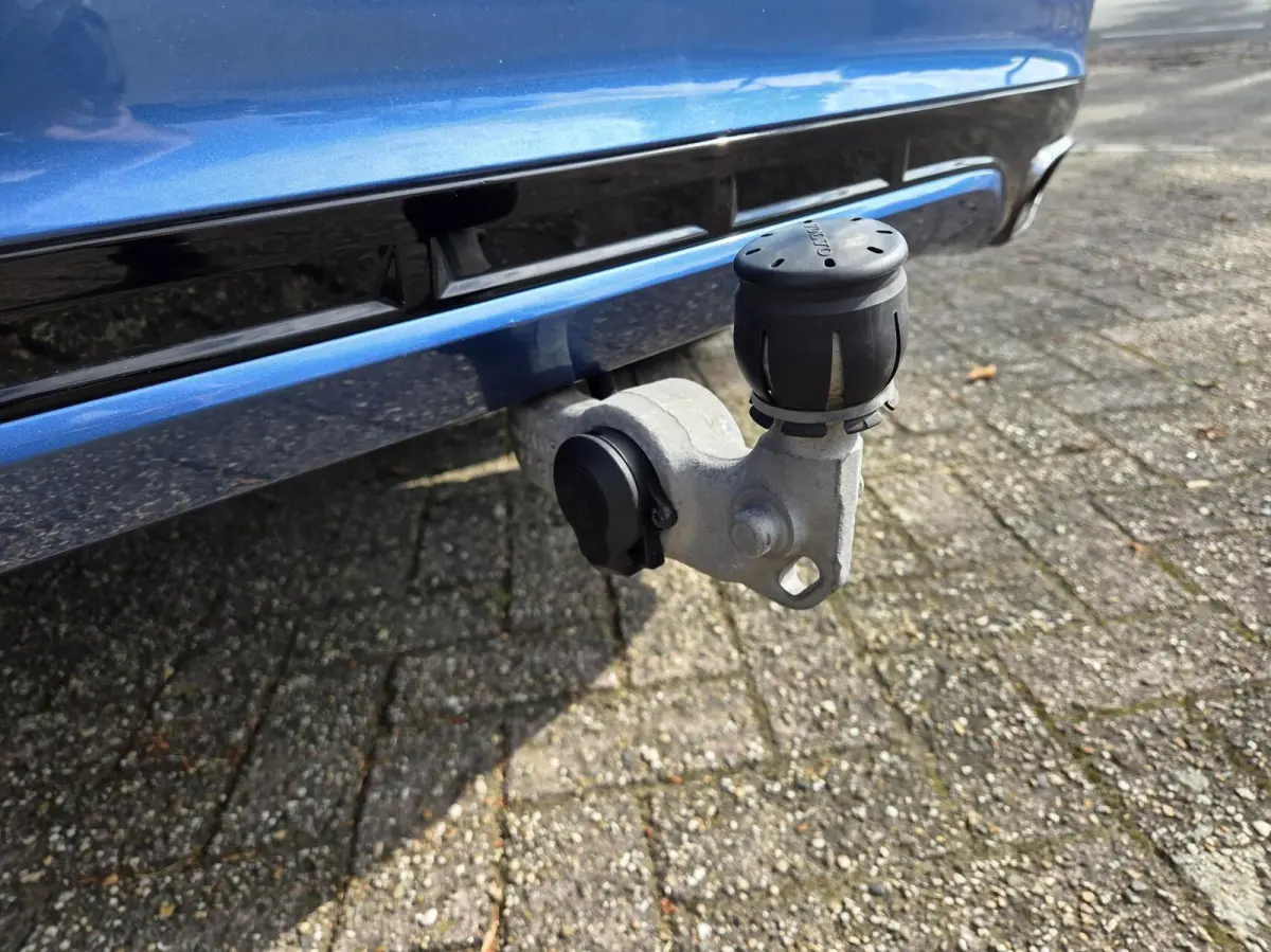 2.0 T5 AWD R-Design | Panorama/Trekhaak/Luchtvering/HUD/360 | 1e Eigenaar / Dealer onderhouden