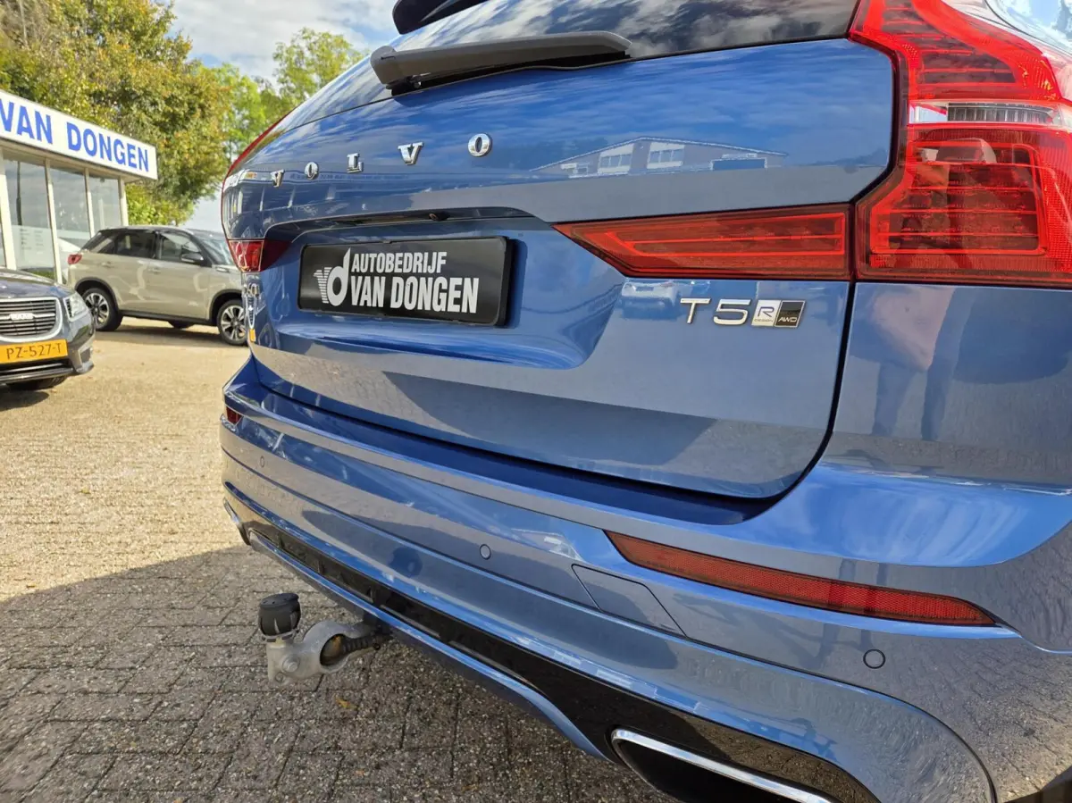 2.0 T5 AWD R-Design | Panorama/Trekhaak/Luchtvering/HUD/360 | 1e Eigenaar / Dealer onderhouden