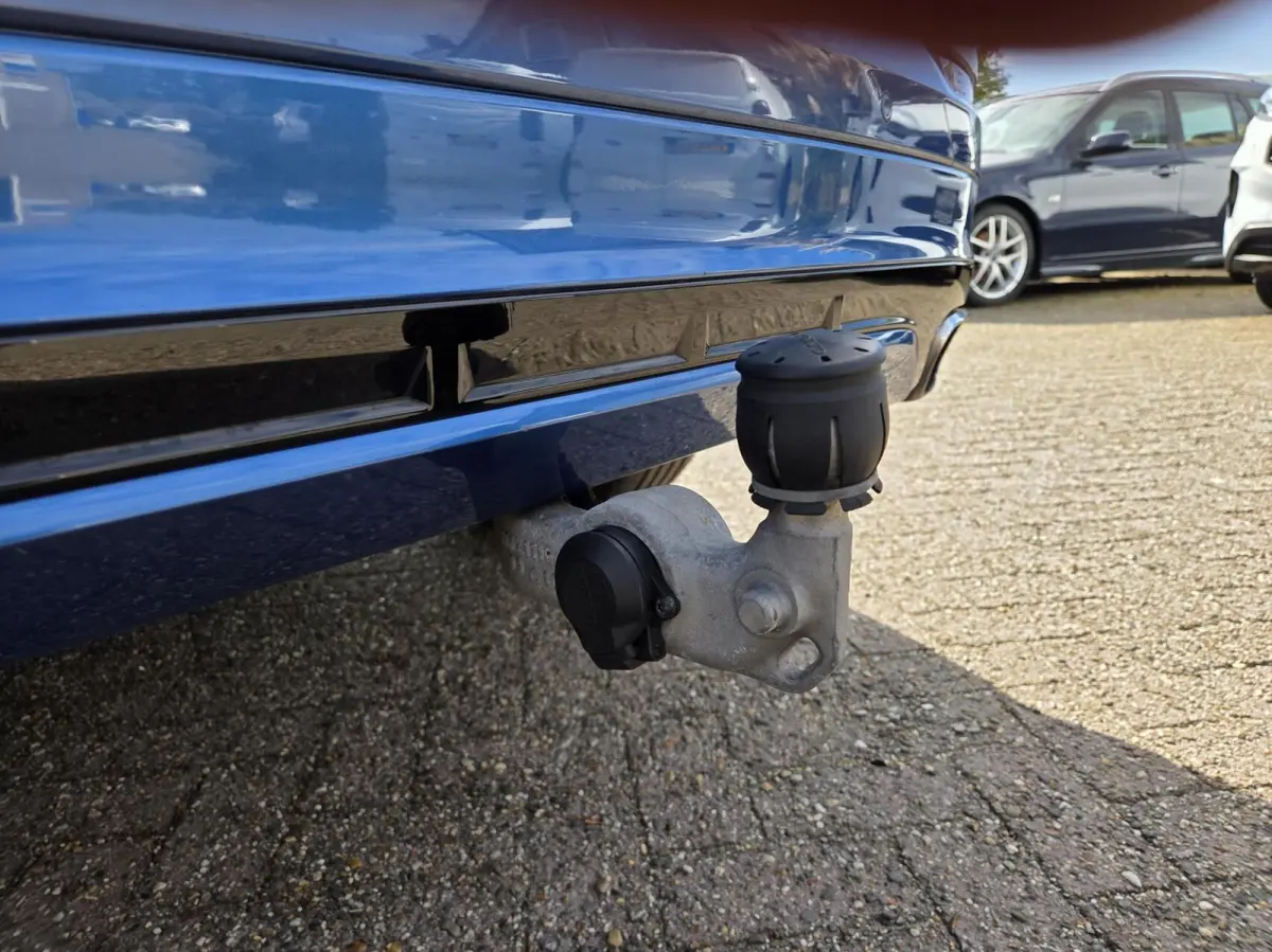 2.0 T5 AWD R-Design | Panorama/Trekhaak/Luchtvering/HUD/360 | 1e Eigenaar / Dealer onderhouden