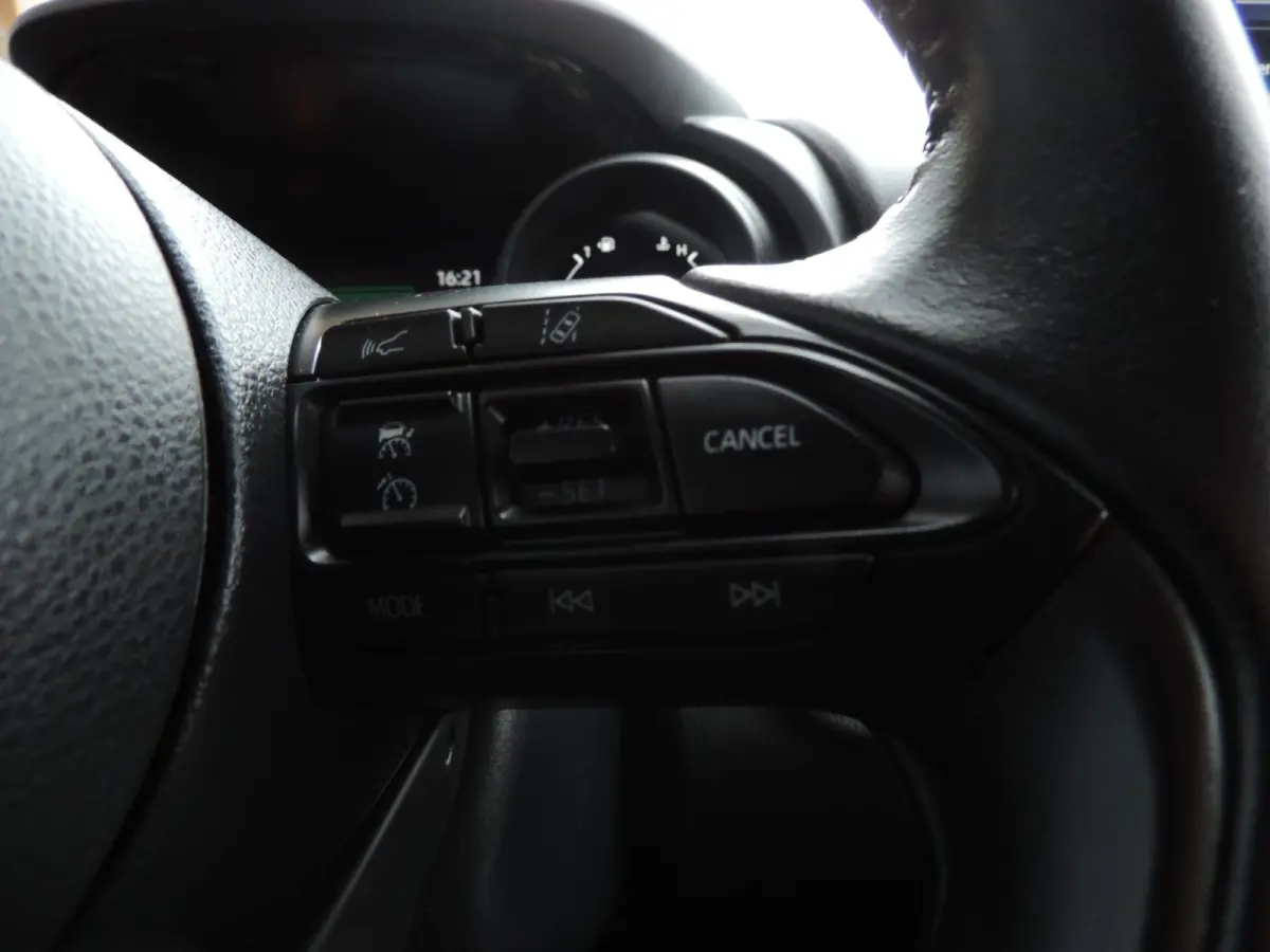 1.5 Hybrid Dynamic 22.000km | 1e Eig | NLauto | LED kopl | 16'' Lmvelgen | Camera | ECC | CarPlay | Ad.cruise