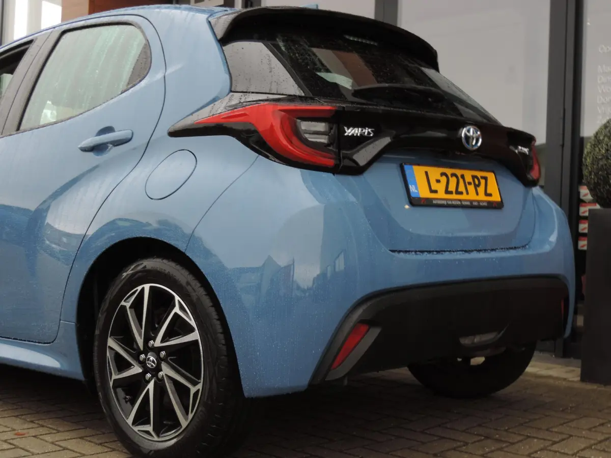 1.5 Hybrid Dynamic 22.000km | 1e Eig | NLauto | LED kopl | 16'' Lmvelgen | Camera | ECC | CarPlay | Ad.cruise