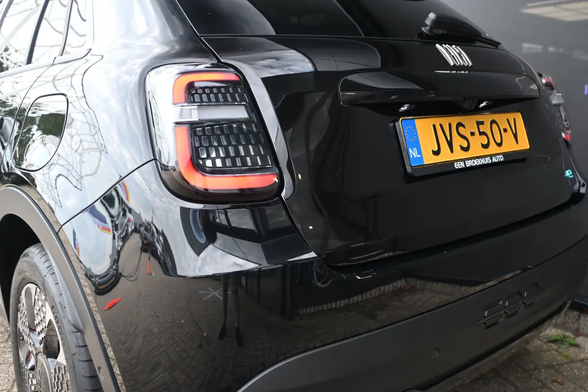 La Prima 54 kWh 3 Fase | Navigatie | Stoelverwarming | Elektr. Achterklep | Dodehoekdetectie | !!