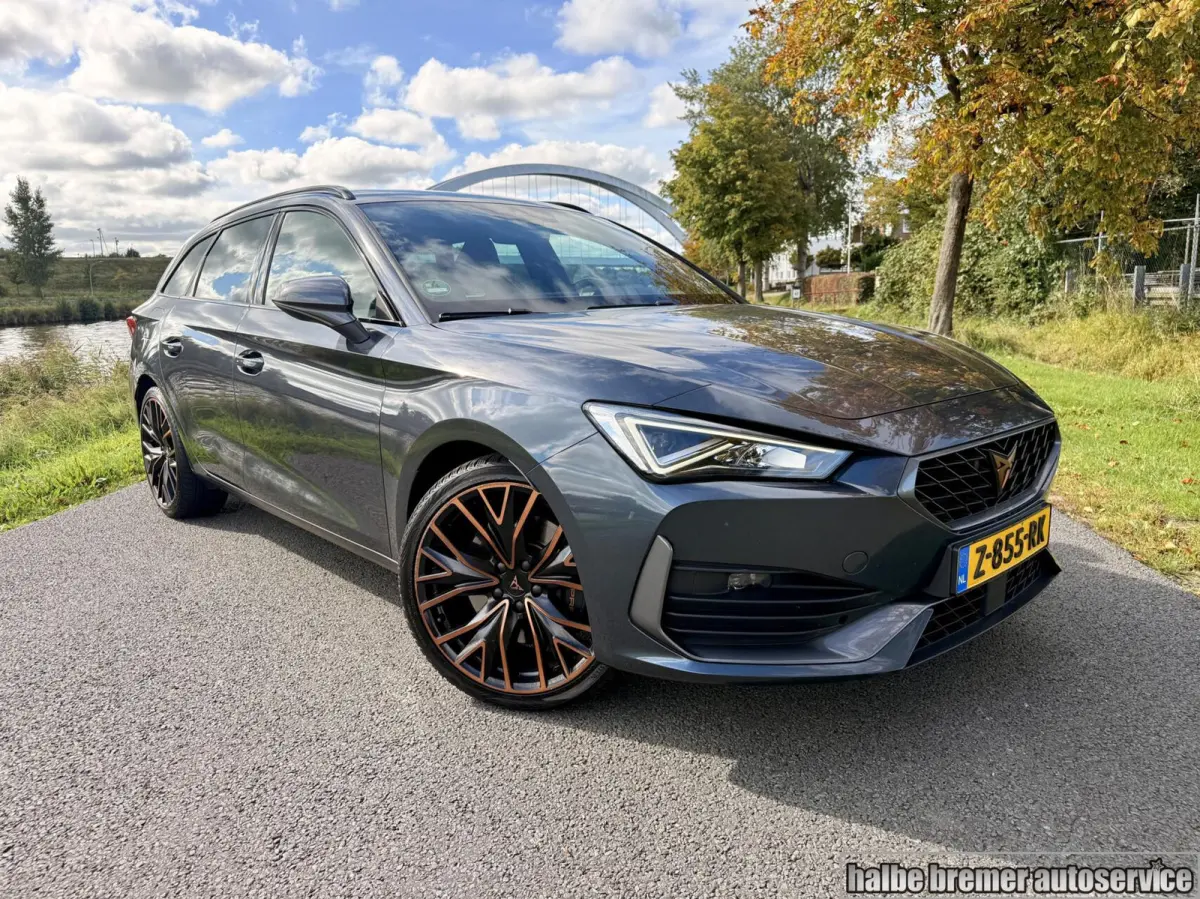 1.4 e-Hybrid VZ Adrenaline |245pk|