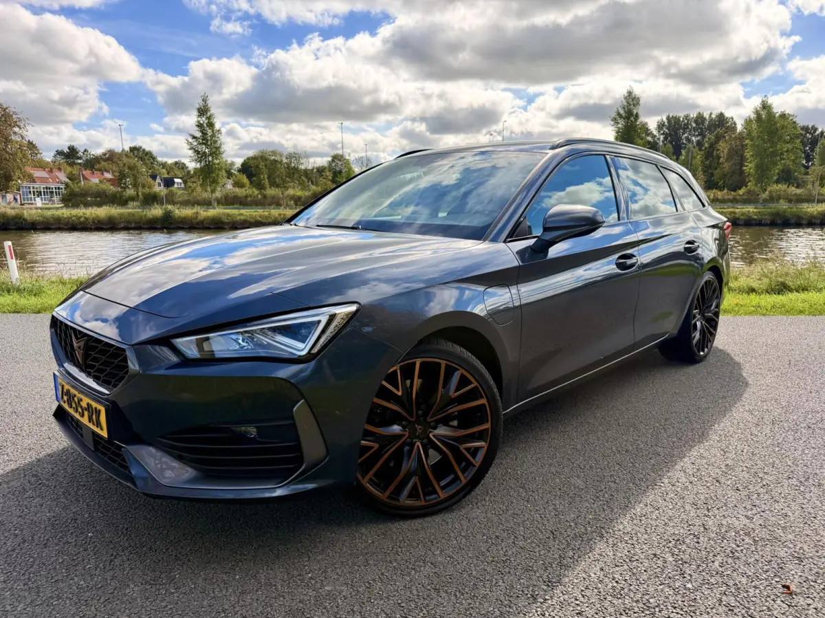 1.4 e-Hybrid VZ Adrenaline |245pk|