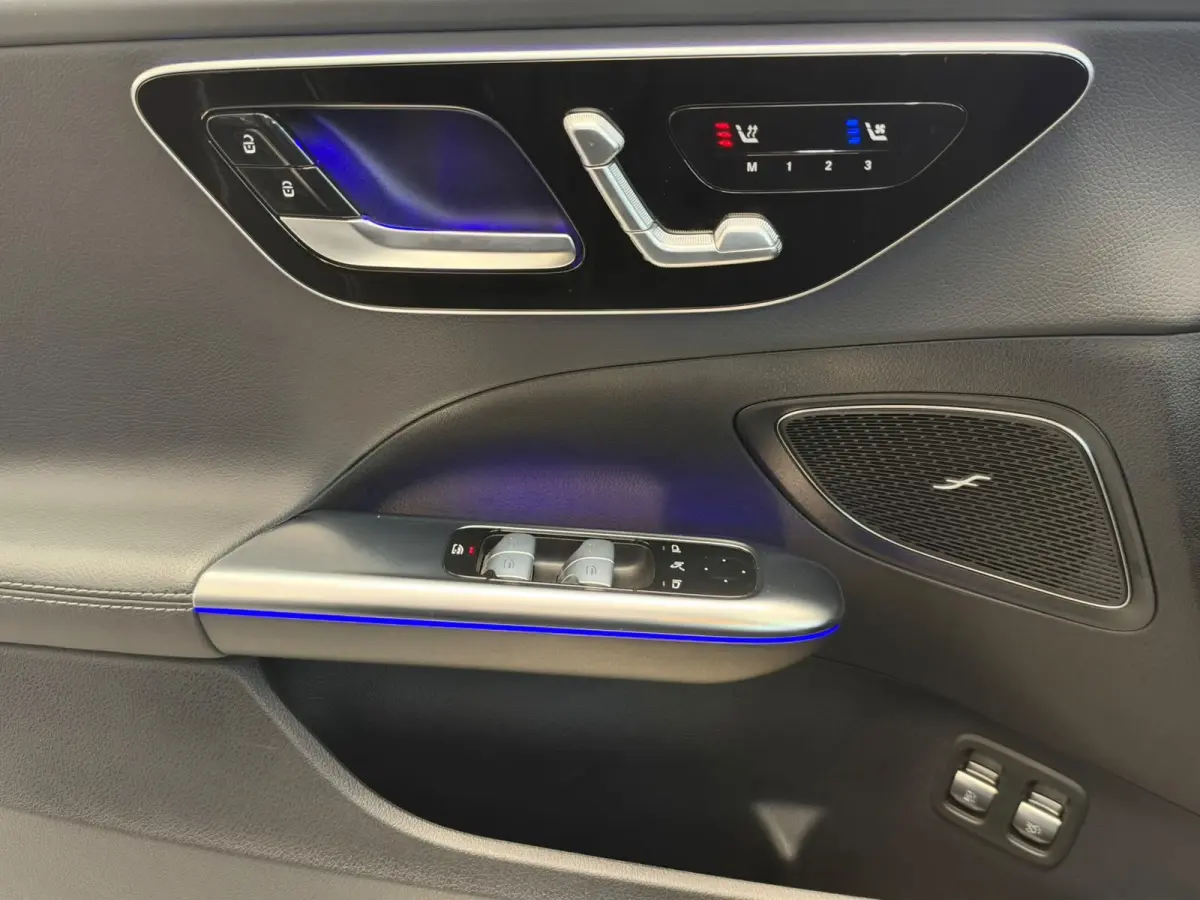 300 e AMG Line Pano,Burmester,ACC /Memory-Stoelen / 360Graden-Camera / Night-Pakket /