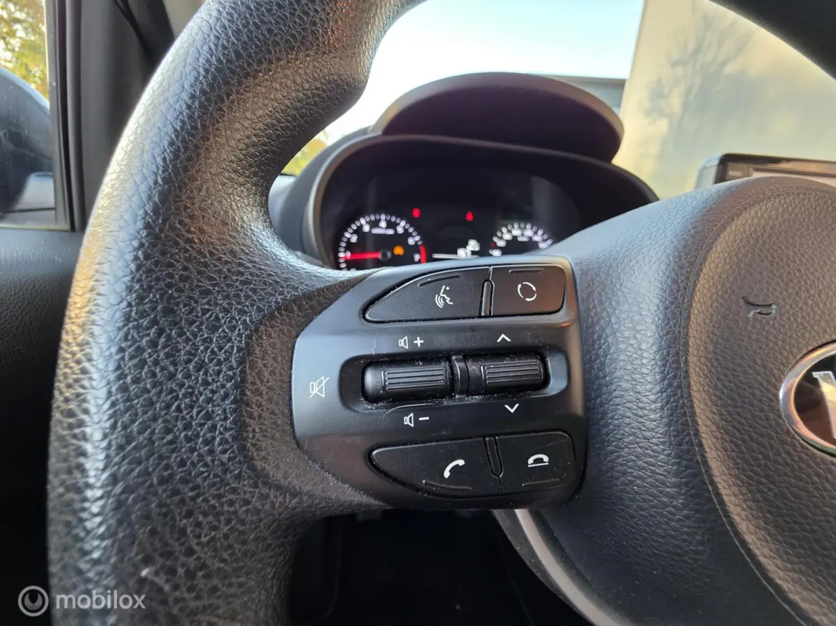1.0 CVVT ComfortPlusLine Navigator 55.000 km!