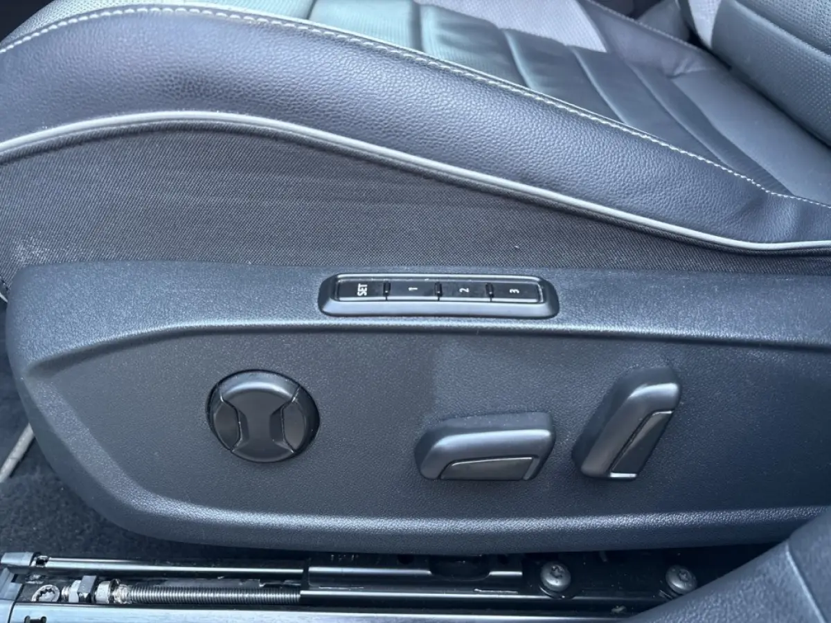 1.4 TSI GTE e-HYBRID LEDER-VENTILATIE/CAMERA/TREKHAAK/ACC/NAVI/IQ-LIGHTS