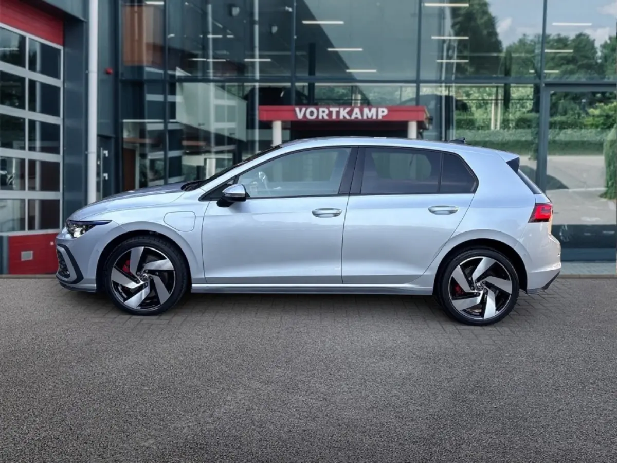 1.4 TSI GTE e-HYBRID LEDER-VENTILATIE/CAMERA/TREKHAAK/ACC/NAVI/IQ-LIGHTS