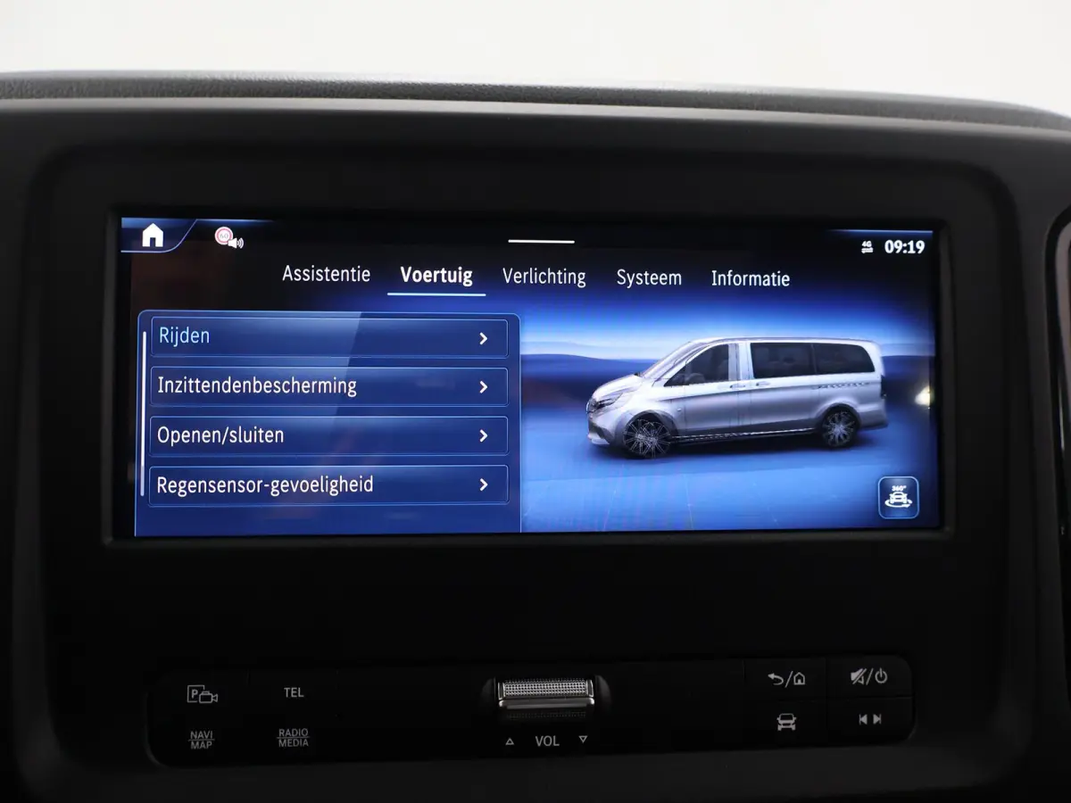 129 PRO L2 90 kWh | Snelladen 110 KWh | Parkeerpakket | Comfortbestuurdersstoel | Dodehoekassistent | Navigatie | 360KM range |