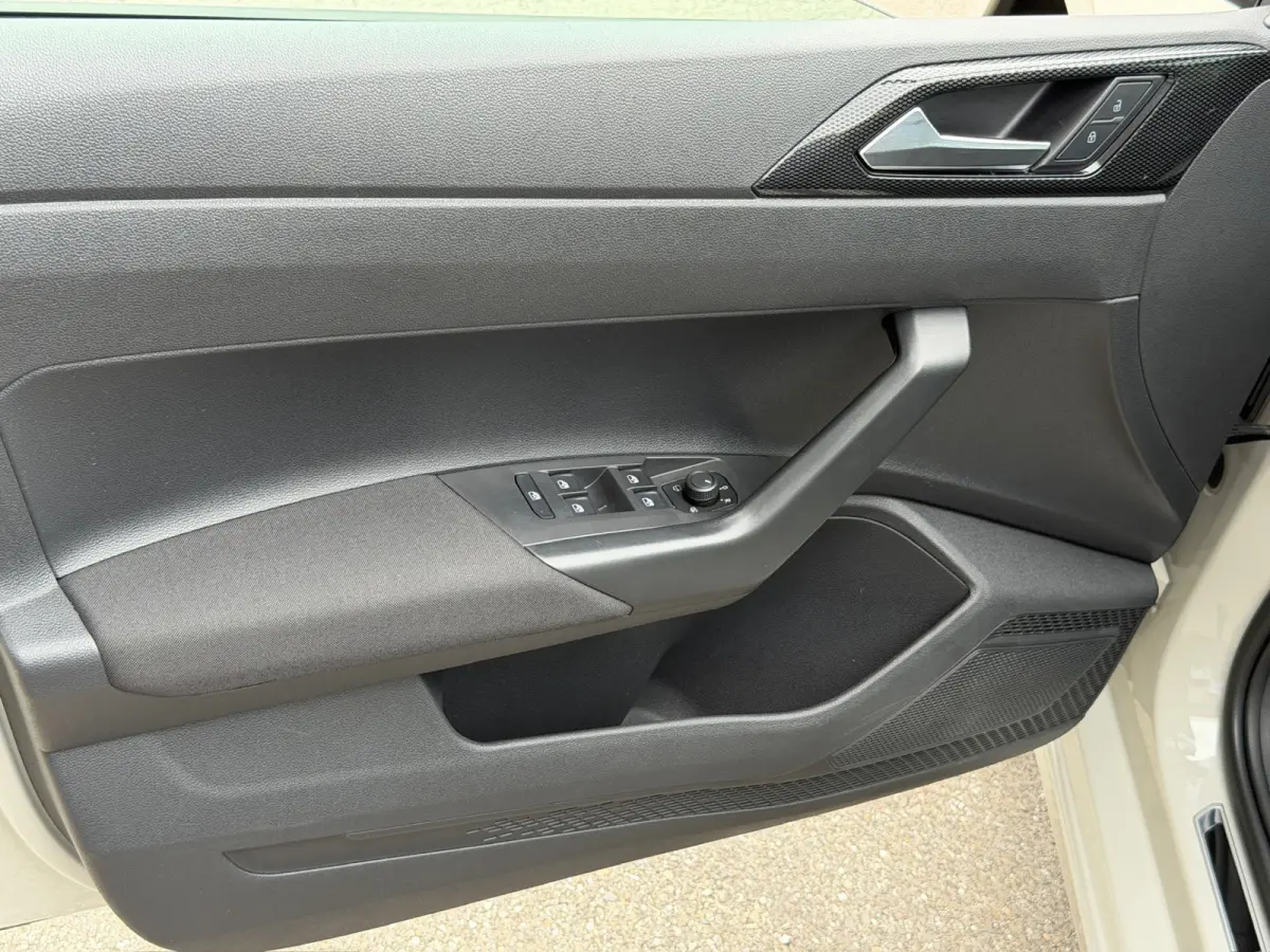 1.0 TSI Active 95pk | Virtual Cockpit | Climate | Stoelverwarming | Adapt. Cruise | Carplay | Parkeersensoren | Rijklaar incl. garantie