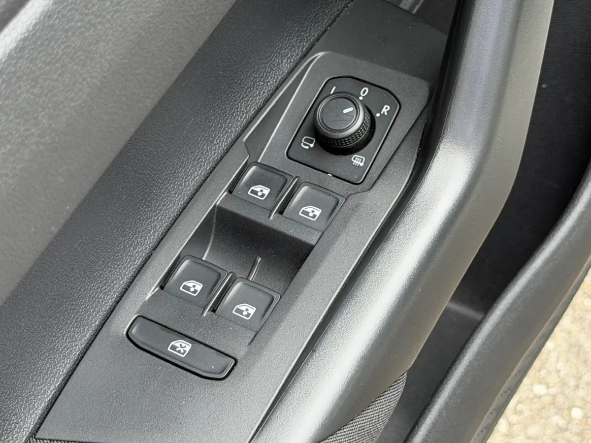 1.0 TSI Active 95pk | Virtual Cockpit | Climate | Stoelverwarming | Adapt. Cruise | Carplay | Parkeersensoren | Rijklaar incl. garantie